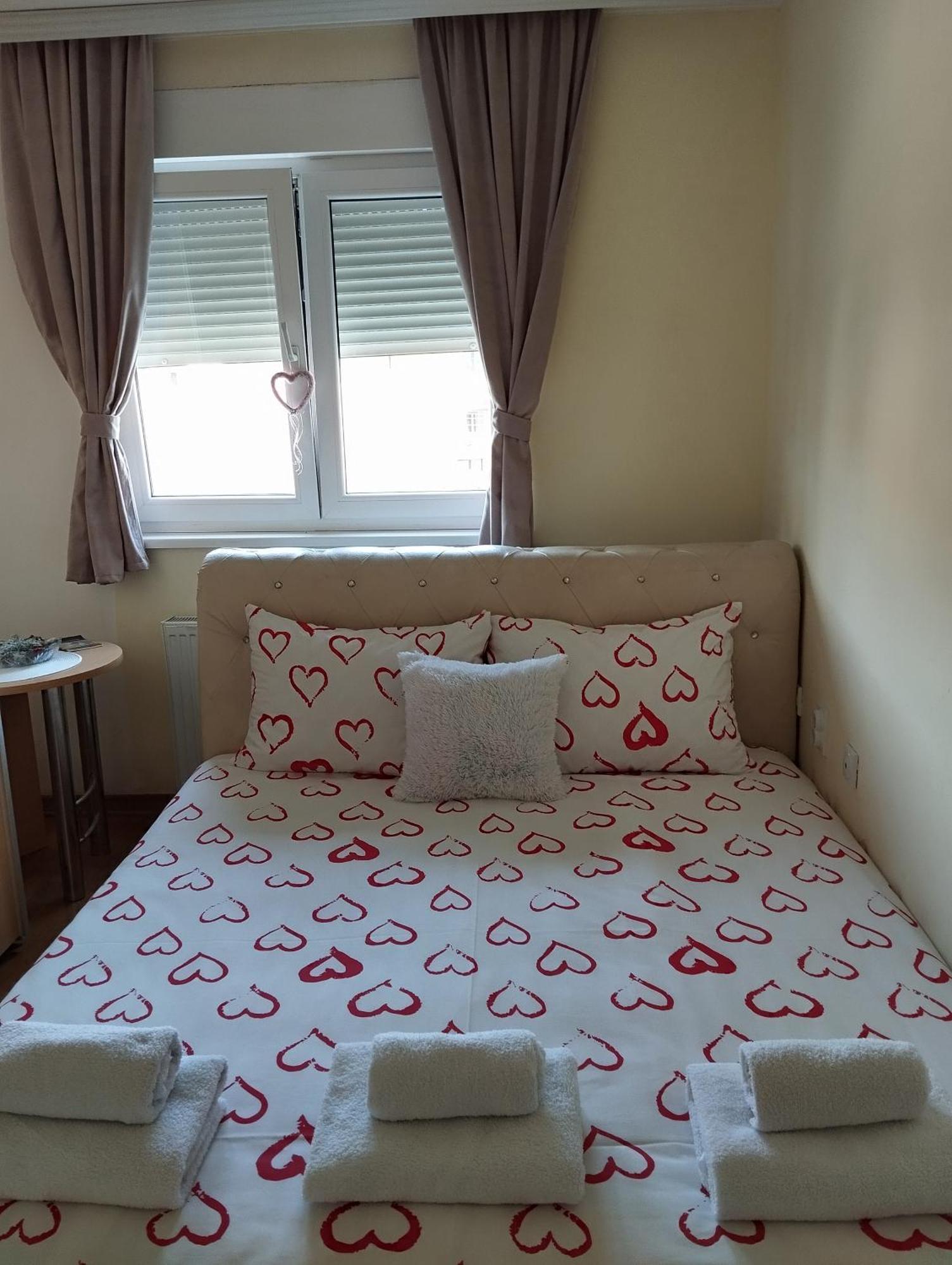 Apartman Mali Raj Vrnjačka Banja Kamer foto